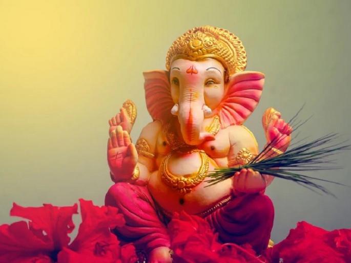 You are the basis! Let go of the corona barrier and let the joyous sorrow be chanted again in ganesh festival | तूचि एक आधार ! कोरोनाचं विघ्न दूर करुन पुन्हा 'सुखकर्ता दु:खहर्ता'चा जयघोष होऊ दे...