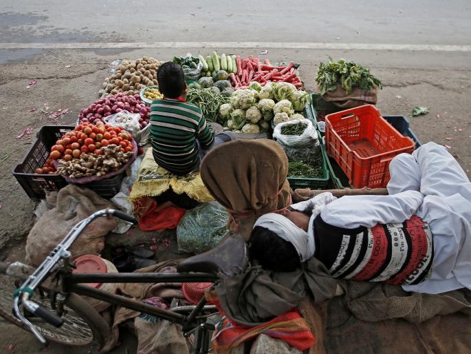 Inflation hurts everyone; But there is no recession in India! | महागाईने सर्वांना त्रास; मात्र भारतात मंदी नाही! Inflation hurts everyone; But there is no recession in India! | महागाईने सर्वांना त्रास; मात्र भारतात मंदी नाही!