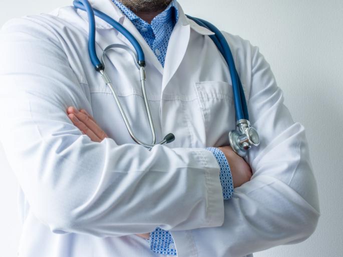 Doctor, take a kidney, but pay one and a half lakh rupees! | डाॅक्टरसाहेब, किडनी घ्या, पण दीड लाख रुपये द्या; शेतमजुराची अशीही विनवणी Doctor, take a kidney, but pay one and a half lakh rupees! | डाॅक्टरसाहेब, किडनी घ्या, पण दीड लाख रुपये द्या; शेतमजुराची अशीही विनवणी