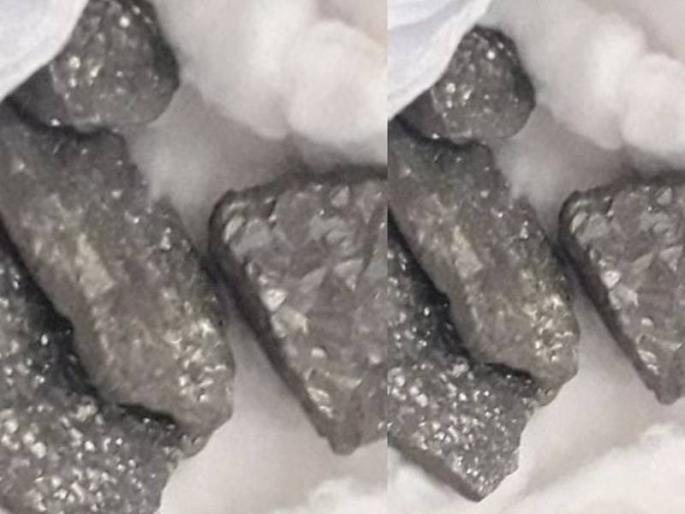 Radioactive material seized at Mundra port | मुंद्रा पोर्टवर किरणोत्सारी पदार्थ जप्त, पाकिस्तानचे कनेक्शन Radioactive material seized at Mundra port | मुंद्रा पोर्टवर किरणोत्सारी पदार्थ जप्त, पाकिस्तानचे कनेक्शन