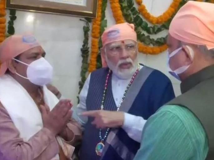 Narendra Modi: He came to Sant Ravidas temple of delhi, knew the problem of the priest and solved it in an instant by narendra modi | Narendra Modi: संत रविदास मंदिरात ते आले, पुजाऱ्याने अडचण सांगितली अन् मोदींनी क्षणात सोडवली Narendra Modi: He came to Sant Ravidas temple of delhi, knew the problem of the priest and solved it in an instant by narendra modi | Narendra Modi: संत रविदास मंदिरात ते आले, पुजाऱ्याने अडचण सांगितली अन् मोदींनी क्षणात सोडवली