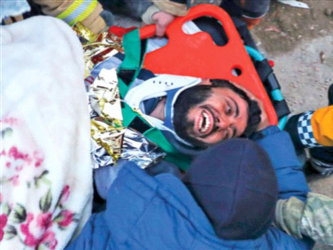 This is called destiny; Pallavit hopes to survive even in an earthquake | यालाच म्हणतात नशिब; भूकंपातही जगण्याची आशा आहे पल्लवित This is called destiny; Pallavit hopes to survive even in an earthquake | यालाच म्हणतात नशिब; भूकंपातही जगण्याची आशा आहे पल्लवित