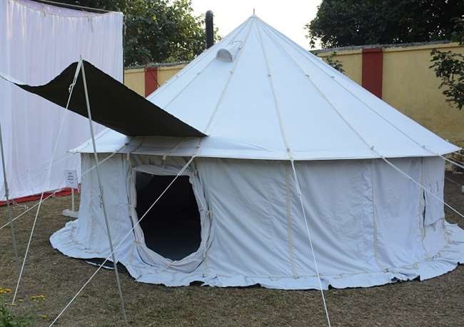 Enemies no longer see soldiers, rhythm heavy 'net' for army tents of | आता दुश्मनांना दिसणार नाहीत जवान, आर्मी टेंटसाठी लय भारी 'नेट' Enemies no longer see soldiers, rhythm heavy 'net' for army tents of | आता दुश्मनांना दिसणार नाहीत जवान, आर्मी टेंटसाठी लय भारी 'नेट'