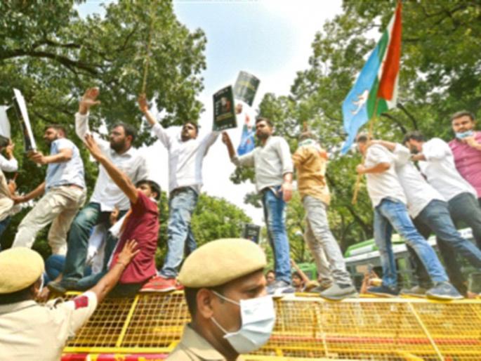 Court refuses to postpone 'neet exam' pdc | ‘नीट’ पुढे ढकलण्यास कोर्टाचा नकार Court refuses to postpone 'neet exam' pdc | ‘नीट’ पुढे ढकलण्यास कोर्टाचा नकार