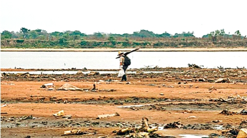 When the river overflows and the country collapses .. | नदी आटू लागते आणि देश कोलमडतो तेव्हा.. When the river overflows and the country collapses .. | नदी आटू लागते आणि देश कोलमडतो तेव्हा..