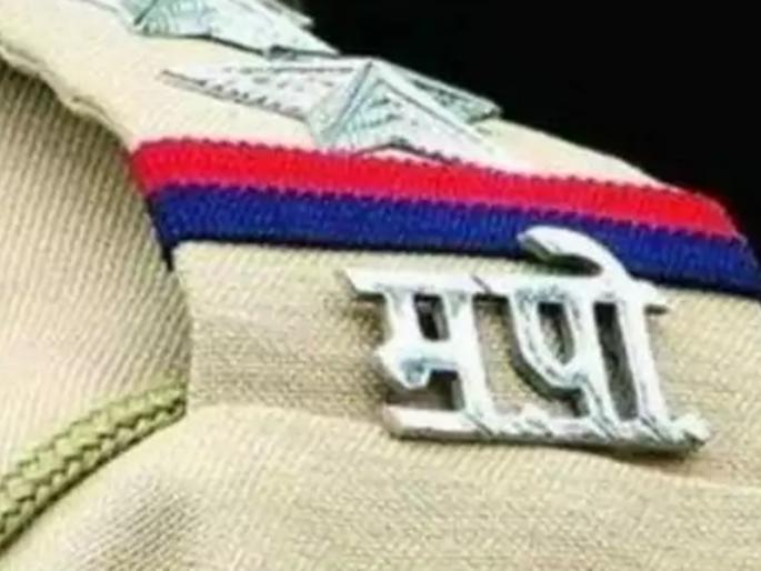 Mumbai police constable murdered by betel nut | मुंबईतील पोलीस शिपायाचा सुपारी देऊन खून Mumbai police constable murdered by betel nut | मुंबईतील पोलीस शिपायाचा सुपारी देऊन खून