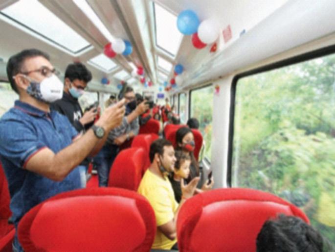 Vistadom coaches carry 50,000 passengers in eight months | आठ महिन्यांत ५० हजार प्रवाशांचा व्हिस्टाडोम कोचमधून प्रवास Vistadom coaches carry 50,000 passengers in eight months | आठ महिन्यांत ५० हजार प्रवाशांचा व्हिस्टाडोम कोचमधून प्रवास