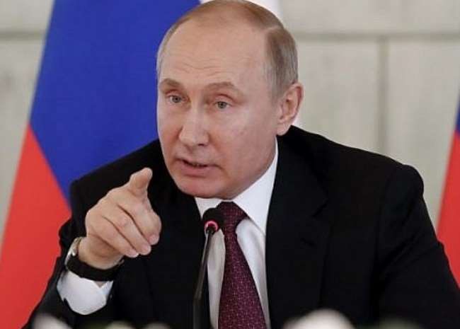 We will expel the citizens of Ukraine - Putin | युक्रेनच्या नागरिकांना आम्ही झोडपून काढू - पुतीन We will expel the citizens of Ukraine - Putin | युक्रेनच्या नागरिकांना आम्ही झोडपून काढू - पुतीन