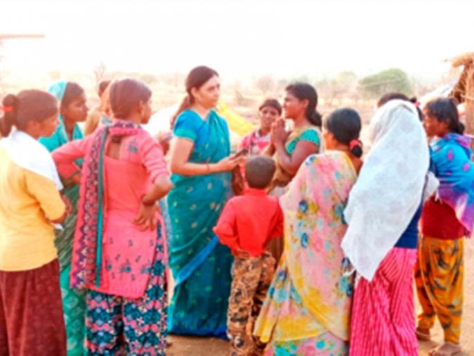 Fed up with the atrocities, 60 Pardhi families went to the forest | धक्कादायक! अत्याचाराला कंटाळून ६० पारधी कुटुंबे गेली जंगलात Fed up with the atrocities, 60 Pardhi families went to the forest | धक्कादायक! अत्याचाराला कंटाळून ६० पारधी कुटुंबे गेली जंगलात