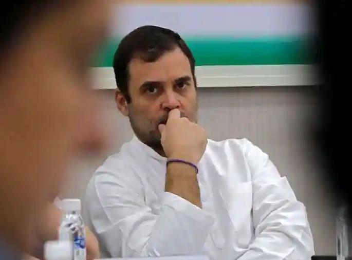 Asked questions on inflation; Suspended by 'King' | महागाईवर प्रश्न विचारले; ‘राजा’ने निलंबित केले