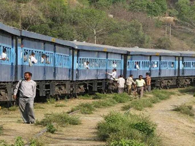 The only railway in the country to offer free travel in bhakhda to nagal, know why in himachal pradesh | सर्वांनाच मोफत प्रवास देणारी देशातील एकमेव रेल्वे, जाणून घ्या विशेष कारण The only railway in the country to offer free travel in bhakhda to nagal, know why in himachal pradesh | सर्वांनाच मोफत प्रवास देणारी देशातील एकमेव रेल्वे, जाणून घ्या विशेष कारण