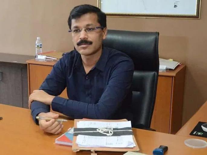 Believe me ... this is a government hospital, have you seen this video of Tukaram Mundhe? | विश्वास ठेवा... हे सरकारीच रुग्णालय आहे, तुकाराम मुंढेंचा हा व्हिडिओ पाहिला का? Believe me ... this is a government hospital, have you seen this video of Tukaram Mundhe? | विश्वास ठेवा... हे सरकारीच रुग्णालय आहे, तुकाराम मुंढेंचा हा व्हिडिओ पाहिला का?