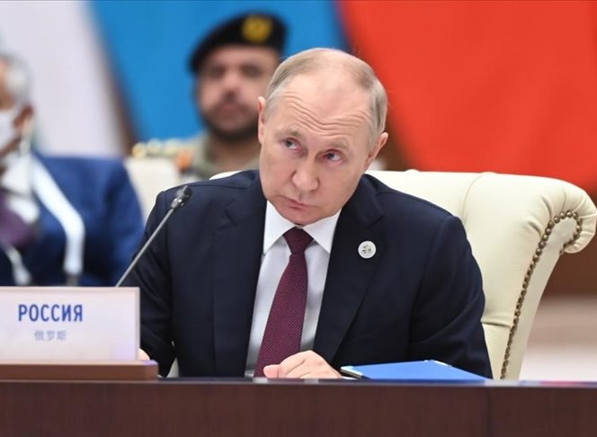 Russia's refusal to interfere in India-China dispute | भारत-चीनच्या वादात हस्तक्षेप करण्यास रशियाचा नकार