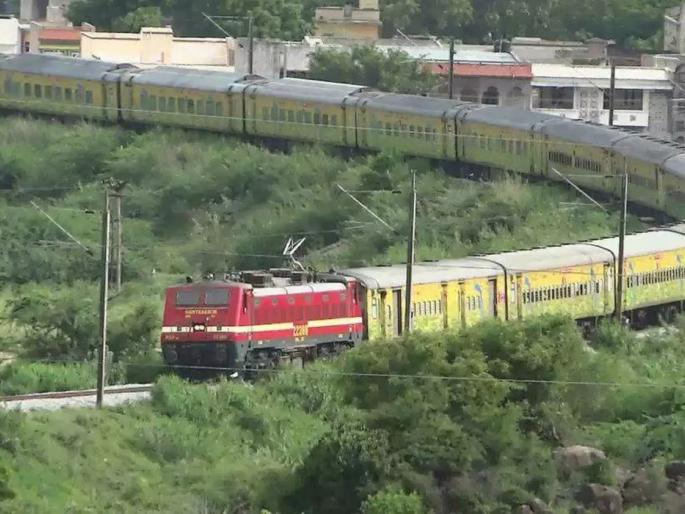 Love couple commits suicide under the train as the society will not accept it in nagpur duranto express | शॉकींग! समाज स्वीकारणार नाही म्हणून प्रेमीयुगुलाची रेल्वेखाली आत्महत्या Love couple commits suicide under the train as the society will not accept it in nagpur duranto express | शॉकींग! समाज स्वीकारणार नाही म्हणून प्रेमीयुगुलाची रेल्वेखाली आत्महत्या