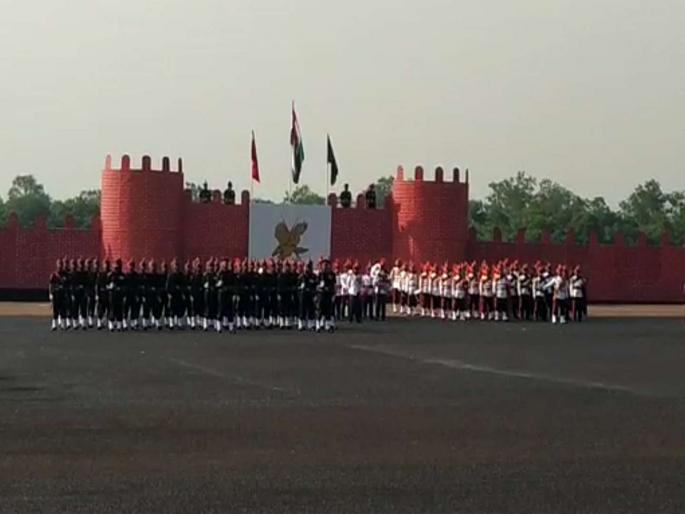 ... Cats get 'President Color' due to his performance | ...सुवेग अन सुदृढ कामगिरीमुळे 'कॅट्स'ला 'प्रेसिडेंट कलर'