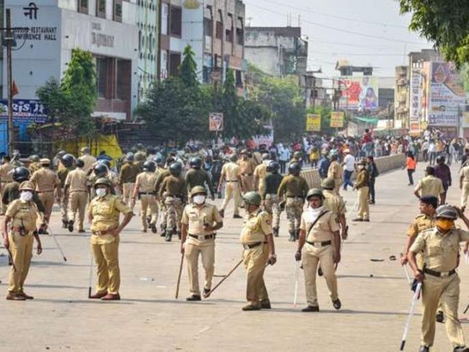 Use of 36 fake social media accounts for violence in amravati | हिंसाचारासाठी ३६ बनावट सोशल मीडिया अकाउंटचा वापर Use of 36 fake social media accounts for violence in amravati | हिंसाचारासाठी ३६ बनावट सोशल मीडिया अकाउंटचा वापर