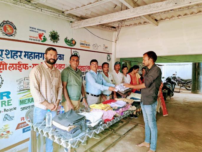 Municipality started 'Three R' Center in Chandrapur; Challenge Innovation | चंद्रपुरात मनपाने सुरू केले ‘थ्री आर’ सेंटर; चॅलेंज नाविण्यपूर्ण उपक्रम Municipality started 'Three R' Center in Chandrapur; Challenge Innovation | चंद्रपुरात मनपाने सुरू केले ‘थ्री आर’ सेंटर; चॅलेंज नाविण्यपूर्ण उपक्रम