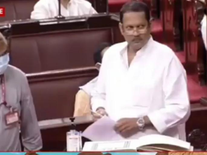 Udayan Raje said during the swearing 'Jai Bhavani, Jai Shivaji'; The perception given by Venkaiah Naidu, netizens got angry | उदयनराजे शपथेवेळी म्हणाले 'जय भवानी, जय शिवाजी'; व्यंकय्या नायडूंनी दिली समज, नेटिझन्स चिडले Udayan Raje said during the swearing 'Jai Bhavani, Jai Shivaji'; The perception given by Venkaiah Naidu, netizens got angry | उदयनराजे शपथेवेळी म्हणाले 'जय भवानी, जय शिवाजी'; व्यंकय्या नायडूंनी दिली समज, नेटिझन्स चिडले