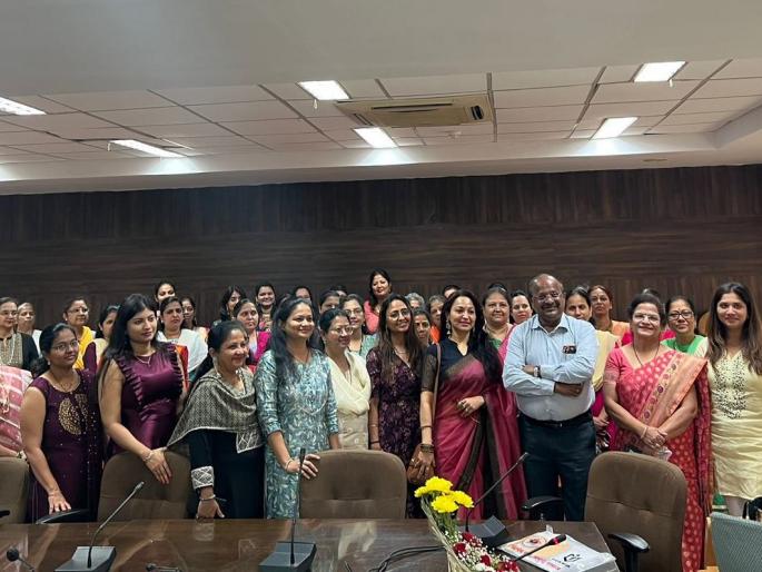 Agdbambam fame actress Tripti Bhoir in Women's Day spirit | अगडबंब फेम अभिनेत्री तृप्ती भोईर समवेत महिला दिन उत्साहात Agdbambam fame actress Tripti Bhoir in Women's Day spirit | अगडबंब फेम अभिनेत्री तृप्ती भोईर समवेत महिला दिन उत्साहात