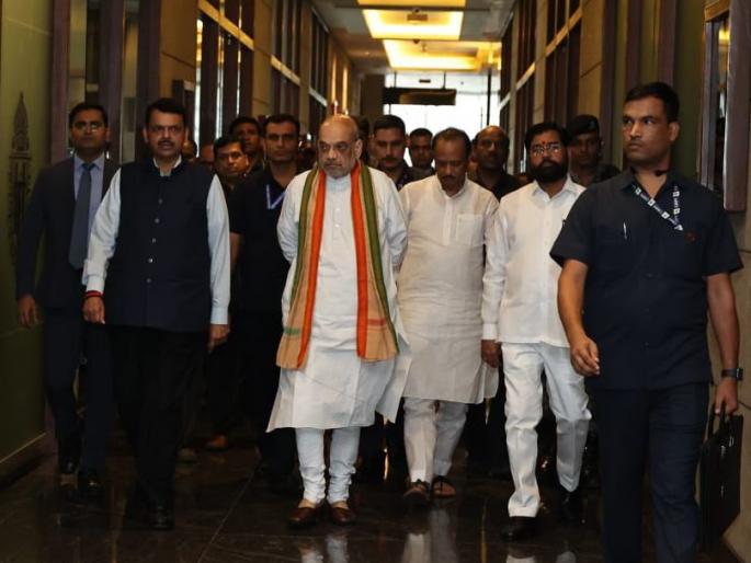 "Amit Shah's Birthplace Maharashtra", Devendra Fadnavis pulled Ajit Pawar's 'Re' | "अमित शहांची जन्मभूमी महाराष्ट्र', फडणवीसांनी अजित पवारांची 'री' ओढली
