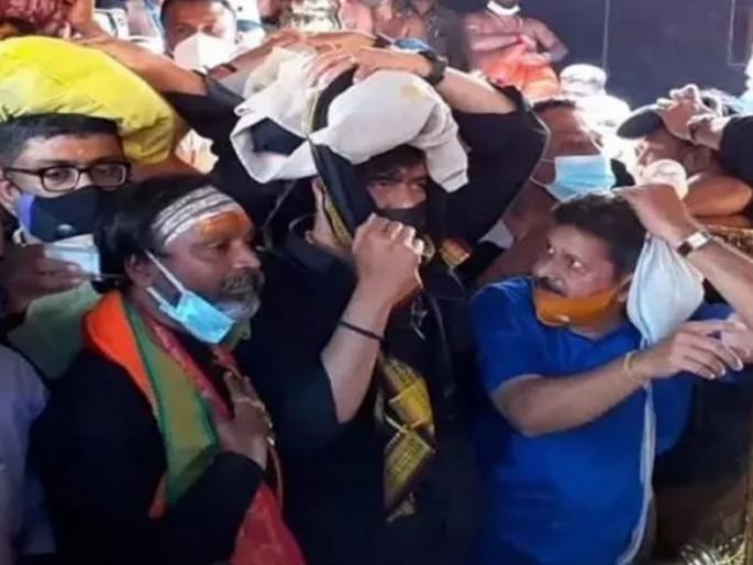 Ajay Devgan : Ajay Devgan's 41 days strict fast, observance of celibacy and barefoot journey for sabarimal temple ayappa | Ajay Devgan : अजय देवगणचे कडक व्रत, 41 दिवस ब्रह्मचर्याचे पालन अन् अनवाणी प्रवास