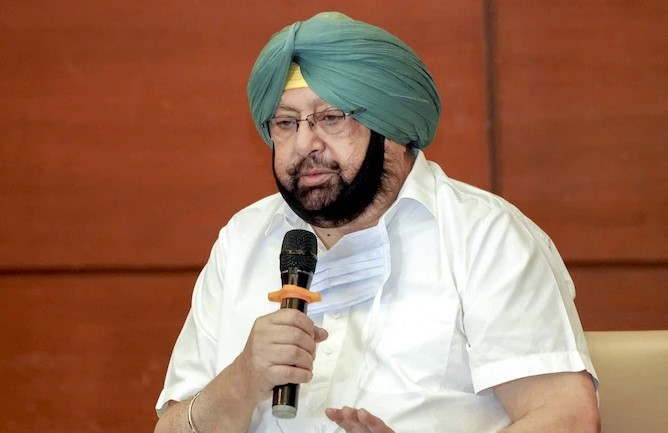 Extreme grief ... Captain Arminder Singh's letter targets Priyanka and Rahul Gandhi | अतिव दु:ख... कॅप्टन अरमिंदर सिंगांच्या पत्रात प्रियंका अन् राहुल गांधींवरही निशाणा Extreme grief ... Captain Arminder Singh's letter targets Priyanka and Rahul Gandhi | अतिव दु:ख... कॅप्टन अरमिंदर सिंगांच्या पत्रात प्रियंका अन् राहुल गांधींवरही निशाणा