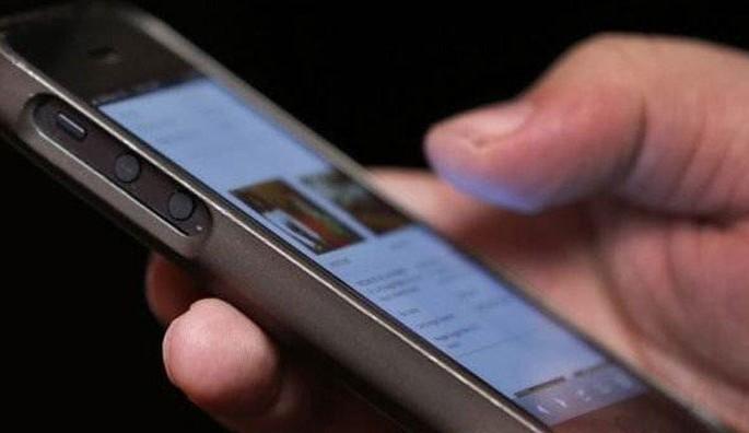 IAS officer's pornographic video goes viral, probe launched by cyber cell in UP lucknow | आयएएस अधिकाऱ्याचा अश्लील व्हिडिओ व्हायरल, सायबर सेलकडून तपास सुरू IAS officer's pornographic video goes viral, probe launched by cyber cell in UP lucknow | आयएएस अधिकाऱ्याचा अश्लील व्हिडिओ व्हायरल, सायबर सेलकडून तपास सुरू