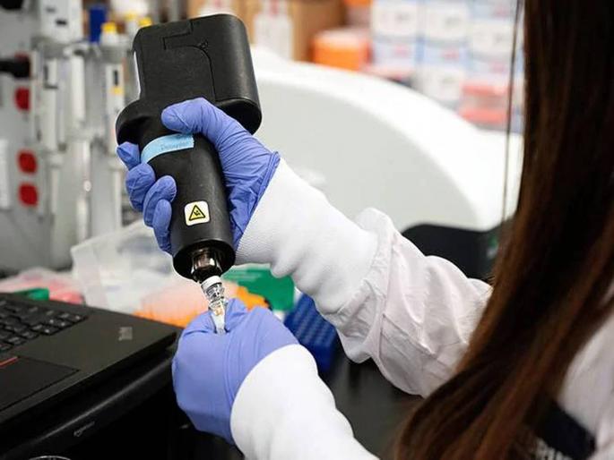 Australia also leads to develop vaccine on Corona; The test began | कोरोनावर लस तयार करण्यात ऑस्ट्रेलियाचीही आघाडी; परिक्षणाला केली सुरुवात Australia also leads to develop vaccine on Corona; The test began | कोरोनावर लस तयार करण्यात ऑस्ट्रेलियाचीही आघाडी; परिक्षणाला केली सुरुवात