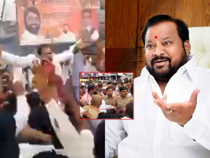 MLA Shahaji Bapu's welcome on Halgi's lock, fireworks in the village | Shvsena: हलगीच्या तालावर आमदार शहाजी बापूचं स्वागत, फटाके उडवून गावी जल्लोष MLA Shahaji Bapu's welcome on Halgi's lock, fireworks in the village | Shvsena: हलगीच्या तालावर आमदार शहाजी बापूचं स्वागत, फटाके उडवून गावी जल्लोष