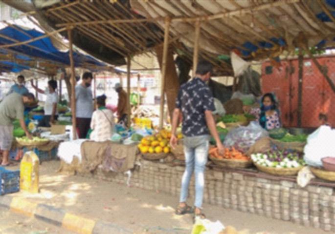 The peddlers in Navi Mumbai did not fall into the trap | नवी मुंबईतील फेरीवाल्यांच्या हाती दमडीही पडली नाही