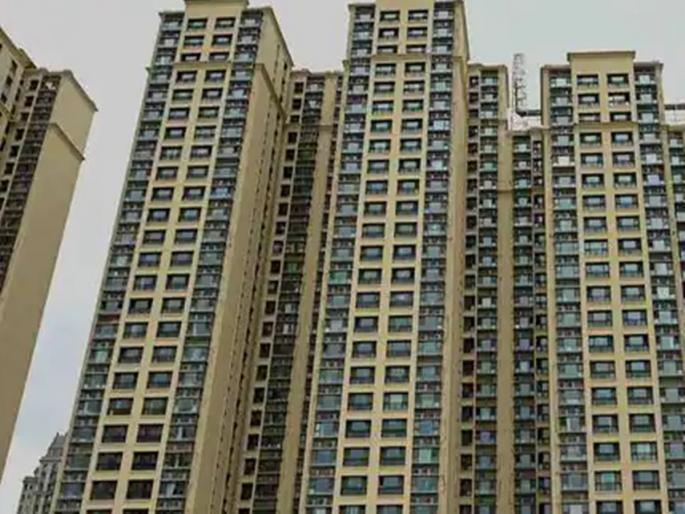 Tired of debt, jumped from the eighth floor and wrote a note | कर्जाला कंटाळून आठव्या मजल्यावरून मारली उडी, चिठ्ठीही लिहून ठेवली Tired of debt, jumped from the eighth floor and wrote a note | कर्जाला कंटाळून आठव्या मजल्यावरून मारली उडी, चिठ्ठीही लिहून ठेवली