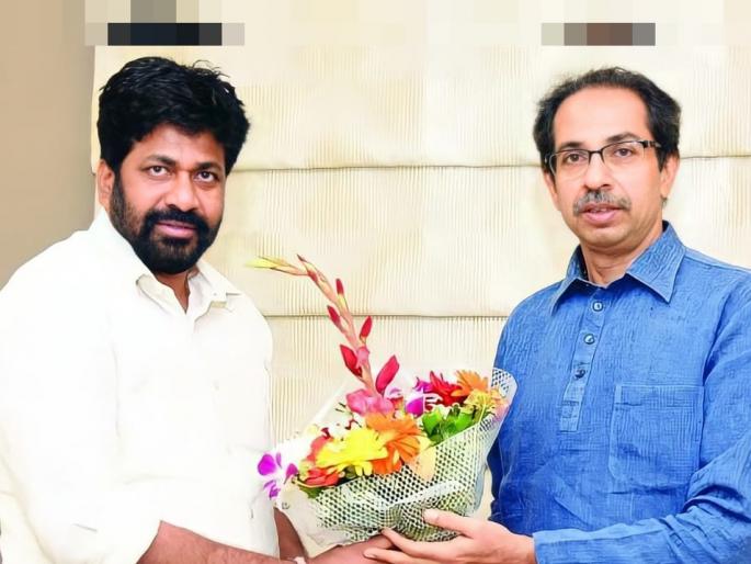 Uddhav Thackeray: Differences of opinion in the Shinde group? Bachu Kadu called him 'Shiv Sena Party Chief' and wished him well | Uddhav Thackeray: शिंदे गटात मतभिन्नता? बच्चू कडूंनी 'शिवसेना पक्षप्रमुख' म्हणत दिल्या शुभेच्छा Uddhav Thackeray: Differences of opinion in the Shinde group? Bachu Kadu called him 'Shiv Sena Party Chief' and wished him well | Uddhav Thackeray: शिंदे गटात मतभिन्नता? बच्चू कडूंनी 'शिवसेना पक्षप्रमुख' म्हणत दिल्या शुभेच्छा