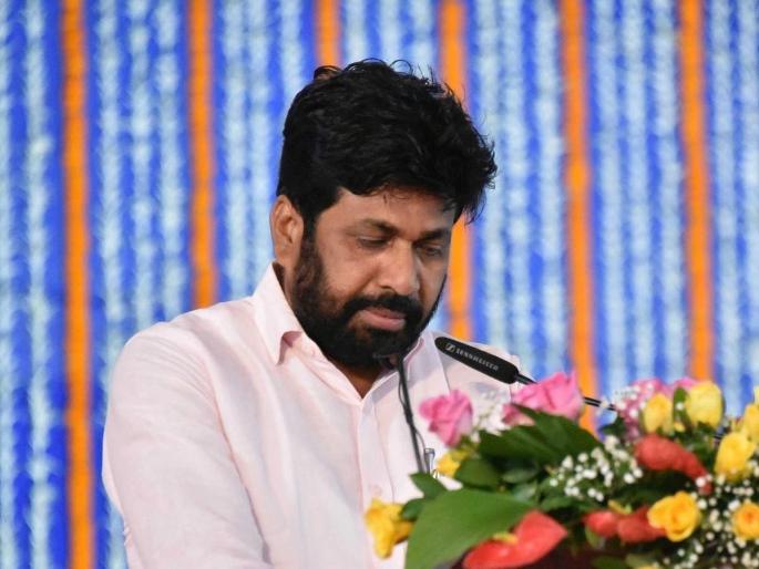 After two and a half years as a minister, Bachu Kadu's answer revealed his displeasure once again | Bacchu Kadu: अडीच वर्षानंतर होईन, मंत्रीपदाच्या प्रश्नावर पुन्हा एकदा बच्चू कडूंची नाराजी उघड After two and a half years as a minister, Bachu Kadu's answer revealed his displeasure once again | Bacchu Kadu: अडीच वर्षानंतर होईन, मंत्रीपदाच्या प्रश्नावर पुन्हा एकदा बच्चू कडूंची नाराजी उघड