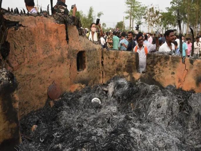 Birbhum: Crime against 22 accused, Trinamool Congress leader interrogated | बीरभूम : 22 आरोपींविरुद्ध गुन्हा, तृणमूल काँग्रेसच्या नेत्याची चौकशी Birbhum: Crime against 22 accused, Trinamool Congress leader interrogated | बीरभूम : 22 आरोपींविरुद्ध गुन्हा, तृणमूल काँग्रेसच्या नेत्याची चौकशी