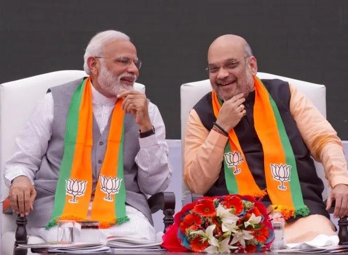Corporate Fund: BJP got rich, Rs 720 crore fund in 1 year from corporates, congress also donation | Corporate Fund: भाजप झाला धनी, कार्पोरेट कंपन्यांकडून 1 वर्षात 720 कोटींचा निधी Corporate Fund: BJP got rich, Rs 720 crore fund in 1 year from corporates, congress also donation | Corporate Fund: भाजप झाला धनी, कार्पोरेट कंपन्यांकडून 1 वर्षात 720 कोटींचा निधी