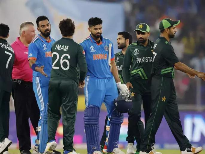 Betting on India-Pak match, accused arrested red-handed | भारत-पाक सामन्यावर बेटिंग, आरोपीला रंगेहाथ अटक Betting on India-Pak match, accused arrested red-handed | भारत-पाक सामन्यावर बेटिंग, आरोपीला रंगेहाथ अटक