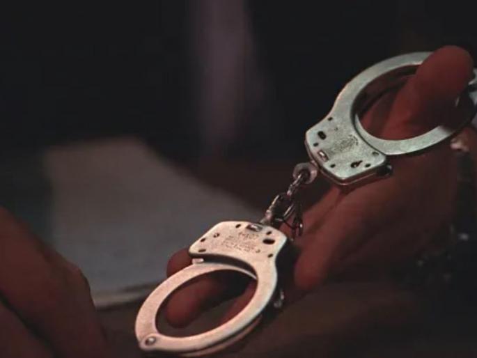 Ex-Branch Manager of Bank of Maharashtra sentenced, Rs 3.44 crore fine | BOM च्या माजी ब्रँच मॅनेजरला शिक्षा, ३.४४ कोटींचा घातला होता गंडा Ex-Branch Manager of Bank of Maharashtra sentenced, Rs 3.44 crore fine | BOM च्या माजी ब्रँच मॅनेजरला शिक्षा, ३.४४ कोटींचा घातला होता गंडा