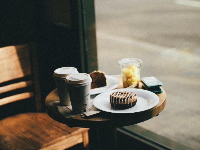 'Convenience' to do obscenities in coffeeshops; The police raided in ahmednagar | कॉफीशाॅपमध्ये अश्लील चाळे करायची ‘सोय’; पोलिसांनी छापा टाकला 'Convenience' to do obscenities in coffeeshops; The police raided in ahmednagar | कॉफीशाॅपमध्ये अश्लील चाळे करायची ‘सोय’; पोलिसांनी छापा टाकला