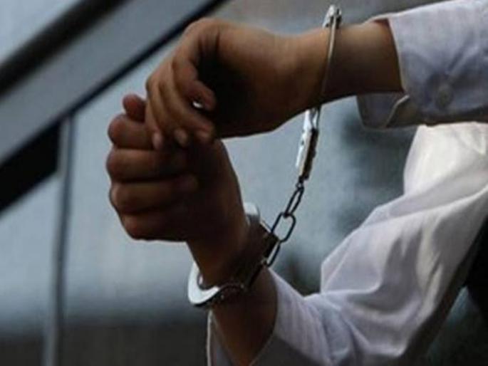 Secretary sentenced to 6 months in embezzlement 30 years ago in bribe case | ३० वर्षांपूर्वीच्या अपहारात ६० वर्षीय सचिवाला ६ महिने शिक्षा Secretary sentenced to 6 months in embezzlement 30 years ago in bribe case | ३० वर्षांपूर्वीच्या अपहारात ६० वर्षीय सचिवाला ६ महिने शिक्षा