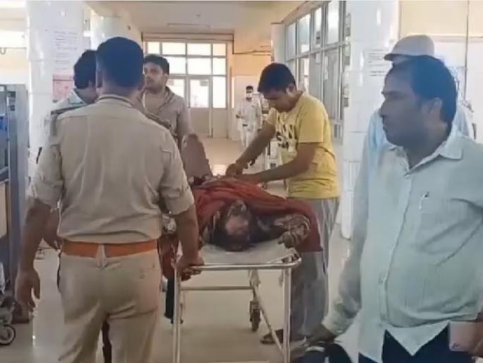 The police constable set himself on fire and entered the police station | धक्कादायक! पोलिस हवालदाराने स्वत:ला पेटवून केला ठाण्यात प्रवेश The police constable set himself on fire and entered the police station | धक्कादायक! पोलिस हवालदाराने स्वत:ला पेटवून केला ठाण्यात प्रवेश