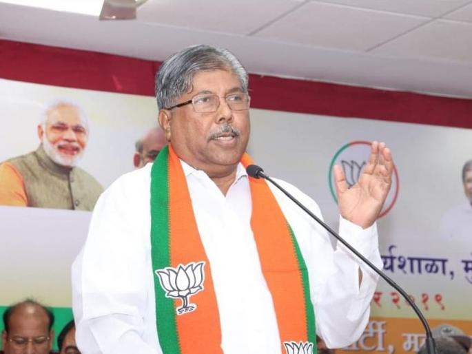 Being a minister means being eligible to sit on any platform, laments Chandrakant Patil | "मंत्री होणे म्हणजे कोणत्याही व्यासपीठावर बसण्यास पात्र", चंद्रकांत पाटलांची खंत Being a minister means being eligible to sit on any platform, laments Chandrakant Patil | "मंत्री होणे म्हणजे कोणत्याही व्यासपीठावर बसण्यास पात्र", चंद्रकांत पाटलांची खंत