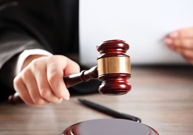 In-laws can harass a woman in a few hours - Court | सासरी काही तासांतही होऊ शकतो महिलेचा छळ - कोर्ट In-laws can harass a woman in a few hours - Court | सासरी काही तासांतही होऊ शकतो महिलेचा छळ - कोर्ट