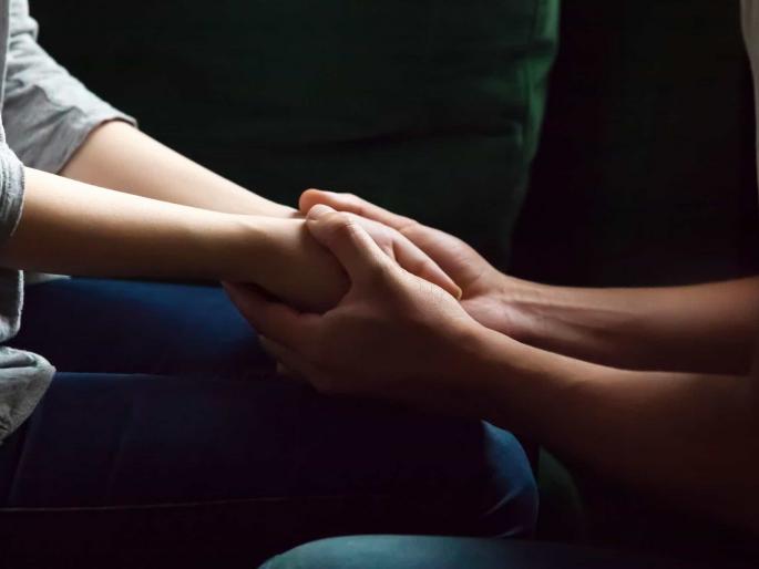 Forced abuse of lodges by deception; Complaint of the married woman to the police | फसवून नेऊन लॉजवर जबरदस्तीनं अत्याचार; विवाहितेची पोलिसात तक्रार Forced abuse of lodges by deception; Complaint of the married woman to the police | फसवून नेऊन लॉजवर जबरदस्तीनं अत्याचार; विवाहितेची पोलिसात तक्रार