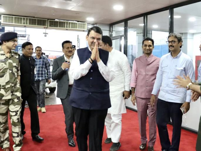 I didn't say to waive the electricity bill: Fadnavis | वीज बिल माफ करा, असे बोललोच नाही, फडणवीसांचे ठाकरेंना प्रत्युत्तर I didn't say to waive the electricity bill: Fadnavis | वीज बिल माफ करा, असे बोललोच नाही, फडणवीसांचे ठाकरेंना प्रत्युत्तर