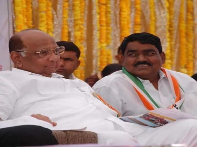 MLAs Dilip Bankar, Manikrao Kokate and Nitin Pawar to Mumbai in one train. | आमदार दिलीप बनकर, माणिकराव कोकाटे अन् नितीन पवार एकच गाडीने मुंबईकडे  MLAs Dilip Bankar, Manikrao Kokate and Nitin Pawar to Mumbai in one train. | आमदार दिलीप बनकर, माणिकराव कोकाटे अन् नितीन पवार एकच गाडीने मुंबईकडे
