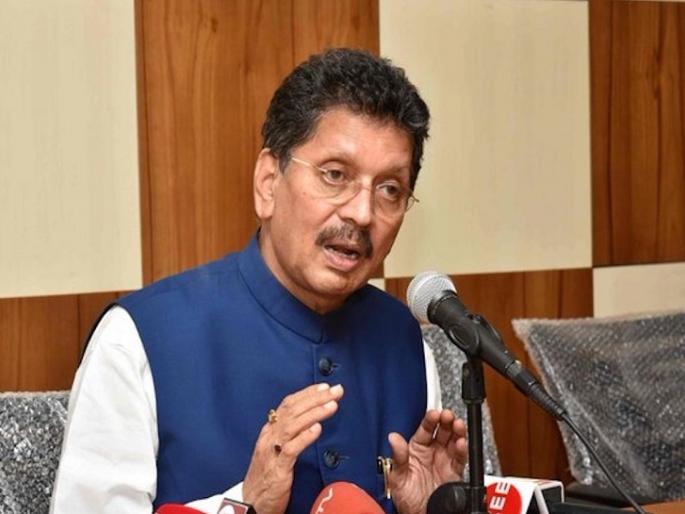 Eco-sensitive policy cannot be decided sitting in Mumbai: Ex-Chief Minister Tola by deepak kesarkar: Signs of reconsideration of decision | 'ते' धोरण मुंबईत बसून ठरवता येत नाही, मंत्री केसरकरांचा उद्धव ठाकरेंना टोला Eco-sensitive policy cannot be decided sitting in Mumbai: Ex-Chief Minister Tola by deepak kesarkar: Signs of reconsideration of decision | 'ते' धोरण मुंबईत बसून ठरवता येत नाही, मंत्री केसरकरांचा उद्धव ठाकरेंना टोला