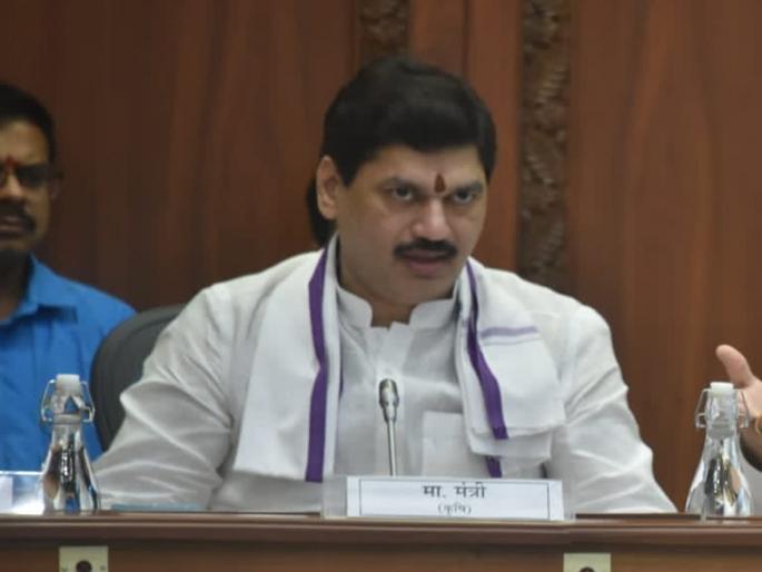 When will 'those' give two lakhs to 4,000 students? | ‘त्या’ ४,००० विद्यार्थ्यांना दोन लाख कधी देणार?; घोषणा केली, मुहूर्त नाही When will 'those' give two lakhs to 4,000 students? | ‘त्या’ ४,००० विद्यार्थ्यांना दोन लाख कधी देणार?; घोषणा केली, मुहूर्त नाही