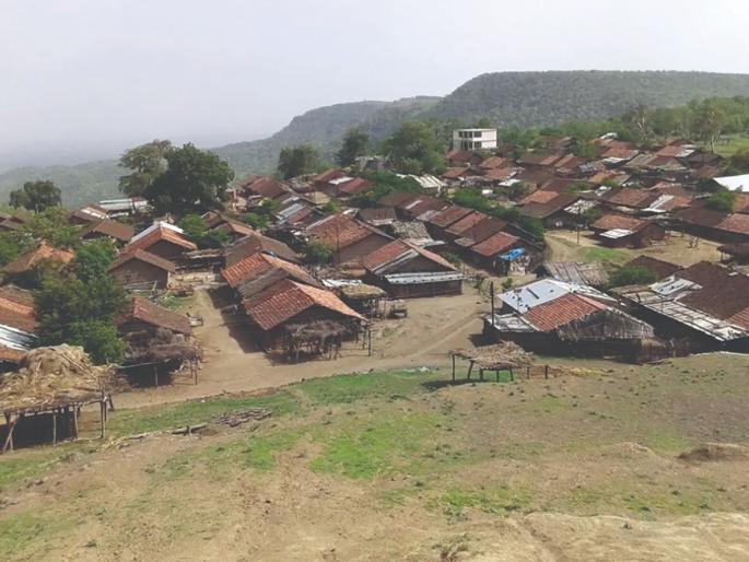 Now borderism here too... 4 villages of Maharashtra are preparing to go to Madhya Pradesh | आता इथेही सीमावाद... महाराष्ट्रातील ४ गावे मध्य प्रदेशात जाण्याच्या तयारीत Now borderism here too... 4 villages of Maharashtra are preparing to go to Madhya Pradesh | आता इथेही सीमावाद... महाराष्ट्रातील ४ गावे मध्य प्रदेशात जाण्याच्या तयारीत