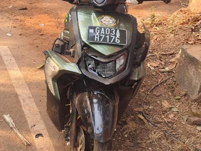 Young girl dies, friend seriously injured in horrific accident in goa mhapsa | स्कुटीवरुन झालेल्या अपघात तरुणीचा मृत्यू; मित्र गंभीर जखमी Young girl dies, friend seriously injured in horrific accident in goa mhapsa | स्कुटीवरुन झालेल्या अपघात तरुणीचा मृत्यू; मित्र गंभीर जखमी