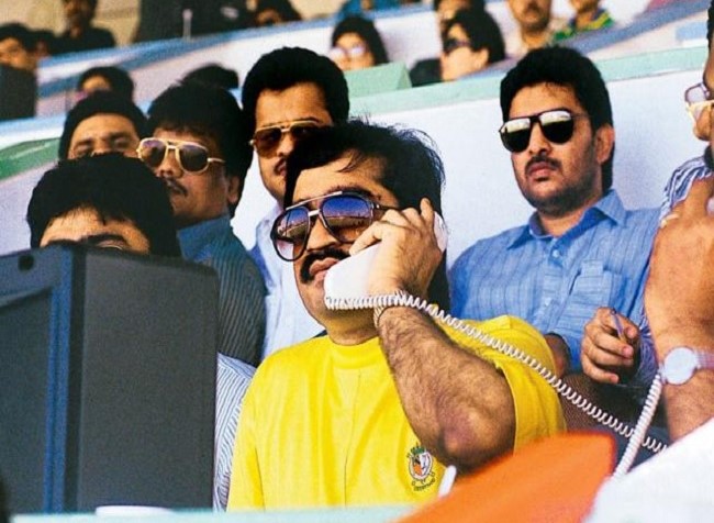 The nephew said to ED, Dawood Mama is in Karachi | भाचा ईडीला म्हणाला, दाऊदमामा कराचीतच; सणासुदीला असतो संपर्कात The nephew said to ED, Dawood Mama is in Karachi | भाचा ईडीला म्हणाला, दाऊदमामा कराचीतच; सणासुदीला असतो संपर्कात